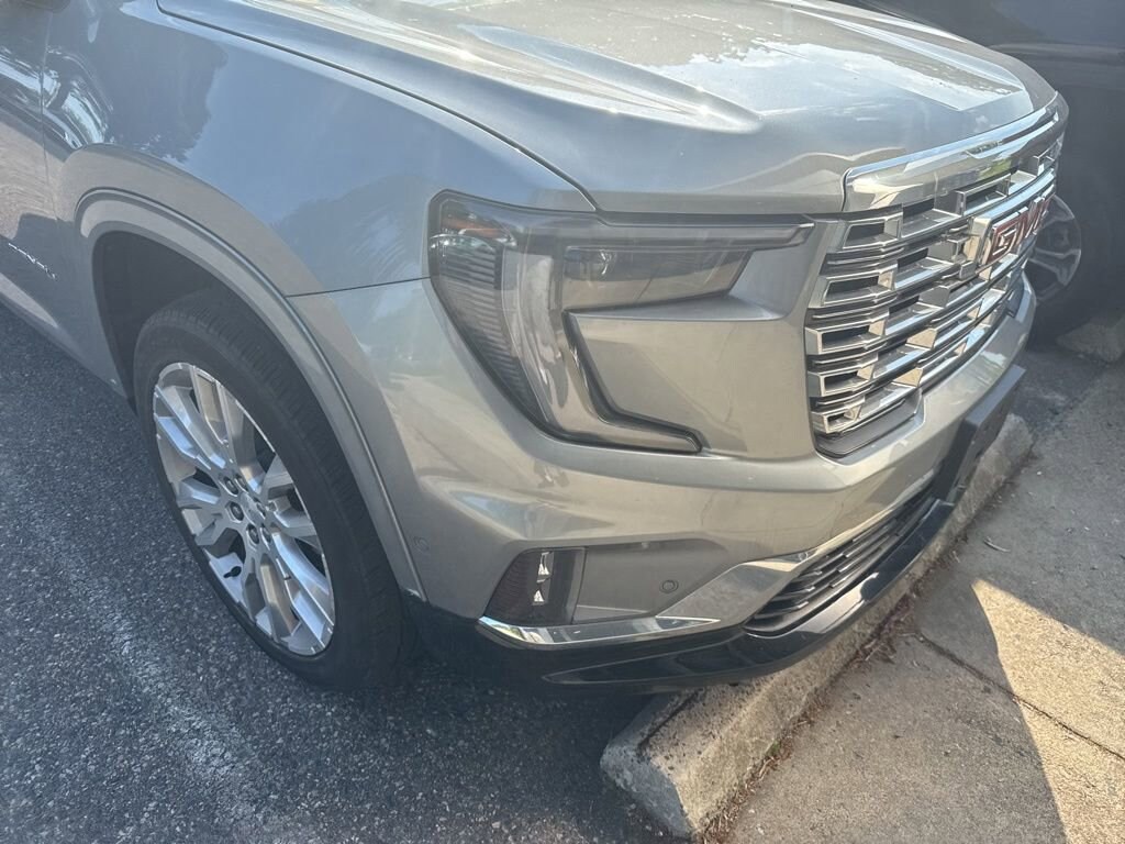 Used 2024 GMC Acadia Denali SUV