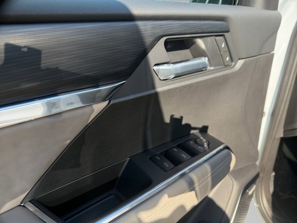 2026 GMC Acadia Elevation - Photo 11