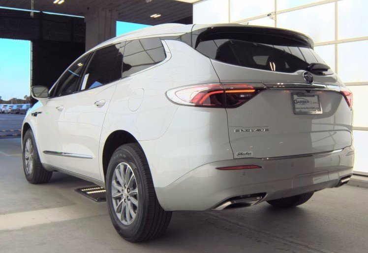 2022 Buick Enclave Essence