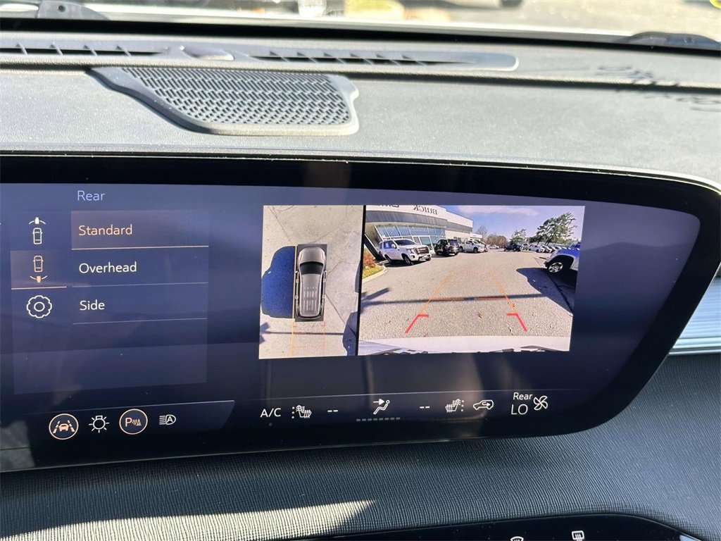 2025 Buick Enclave Preferred photo 3