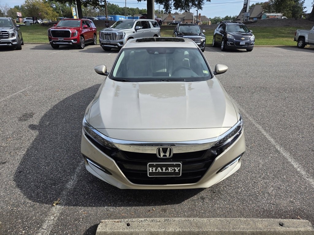 2020 Honda Accord Hybrid Touring photo 2
