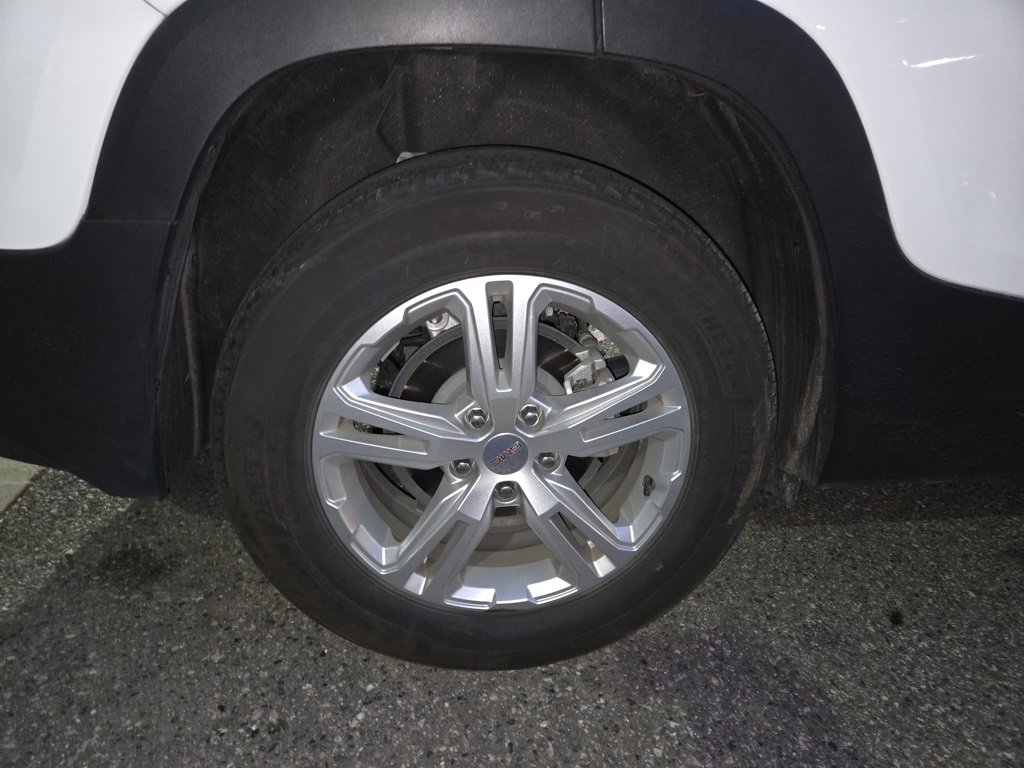 2024 Gmc Terrain SLE photo 4