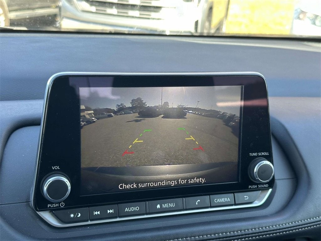 Used 2024 Nissan Rogue SV SUV