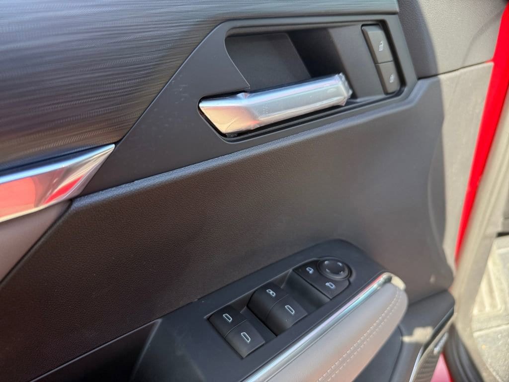 2026 GMC Acadia Elevation - Photo 11