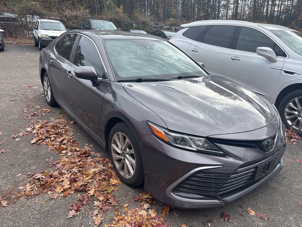 2021 Toyota Camry LE photo 4