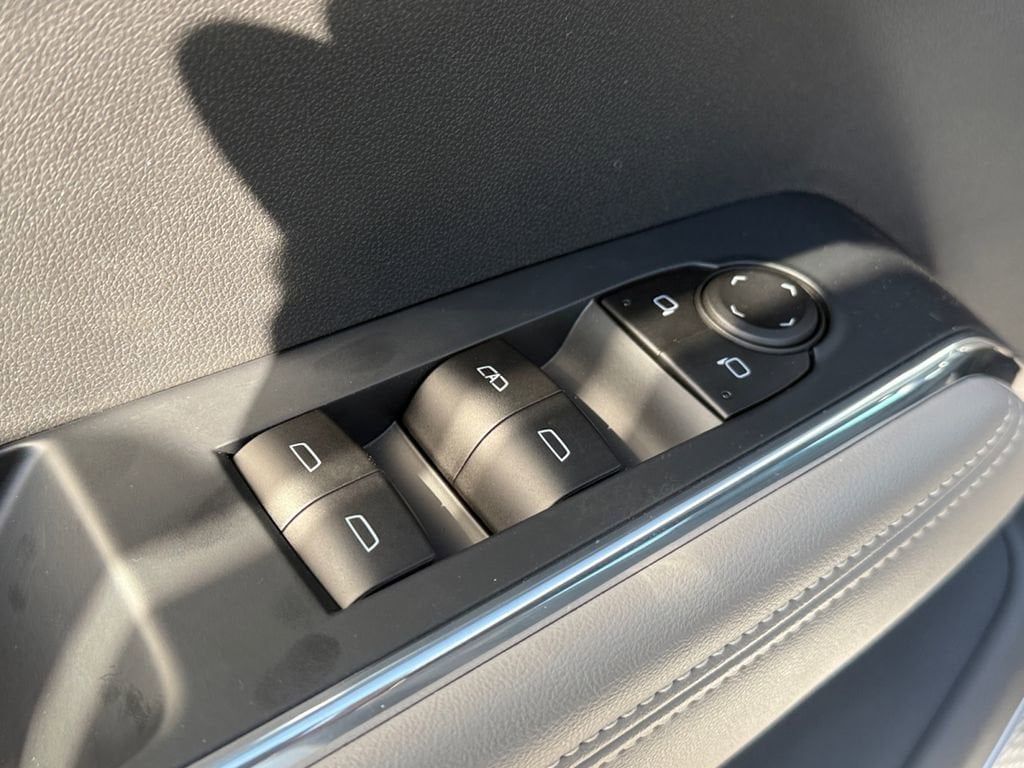2026 GMC Acadia Elevation - Photo 25