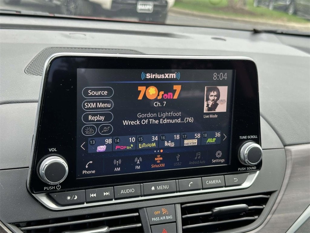 Used 2024 Nissan Altima 2.5 SV Sedan