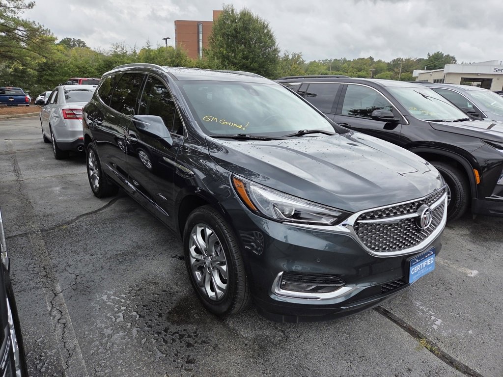 2021 Buick Enclave Avenir photo 3