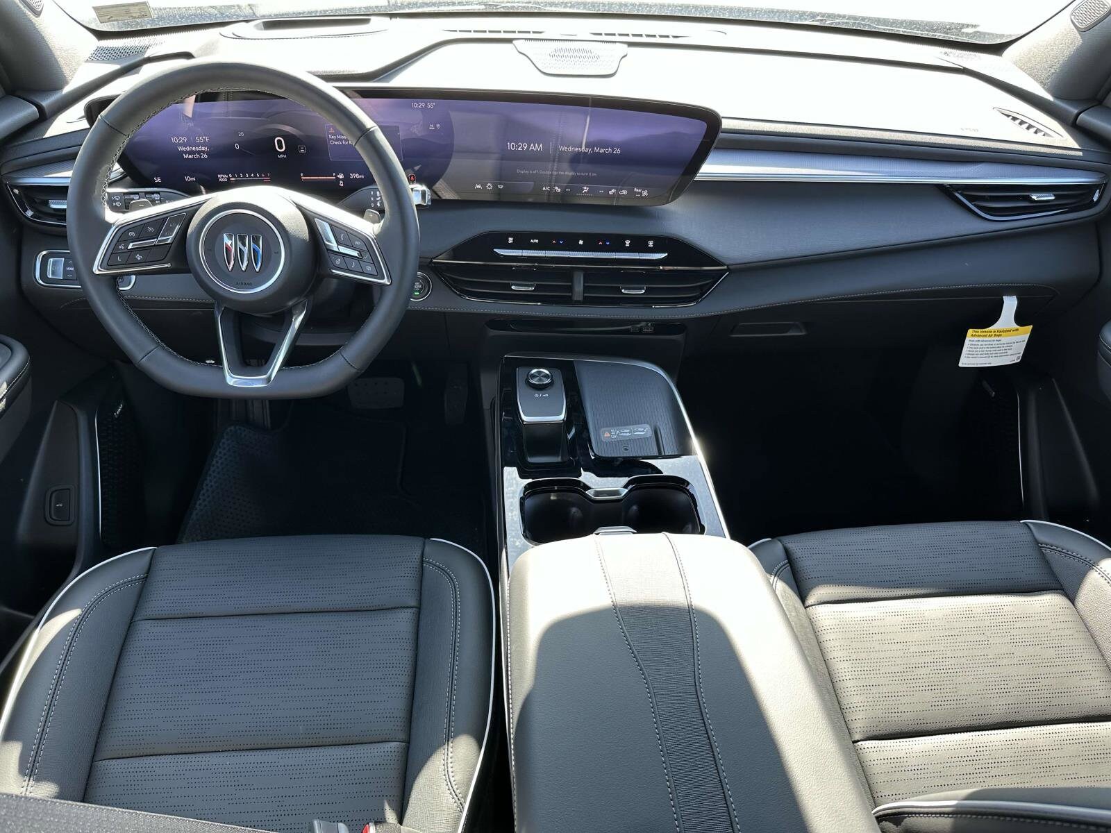 2025 Buick Enclave Sport Touring photo 2