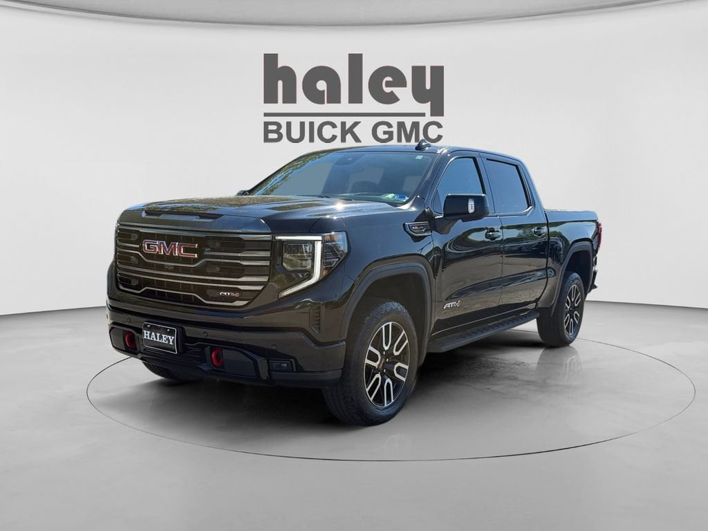 2022 GMC Sierra 4WD Crew Cab Short Box AT4's photo