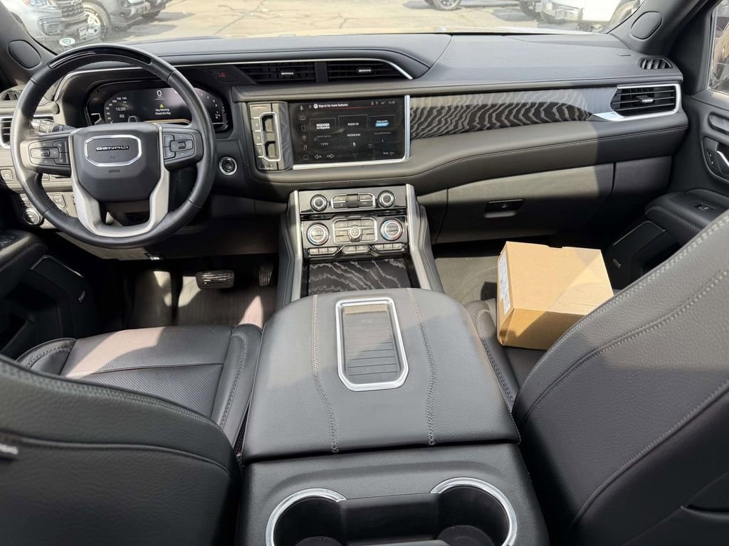 Used 2023 GMC Yukon XL Denali SUV