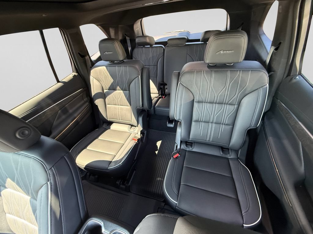 2026 Buick Enclave Avenir - Photo 16