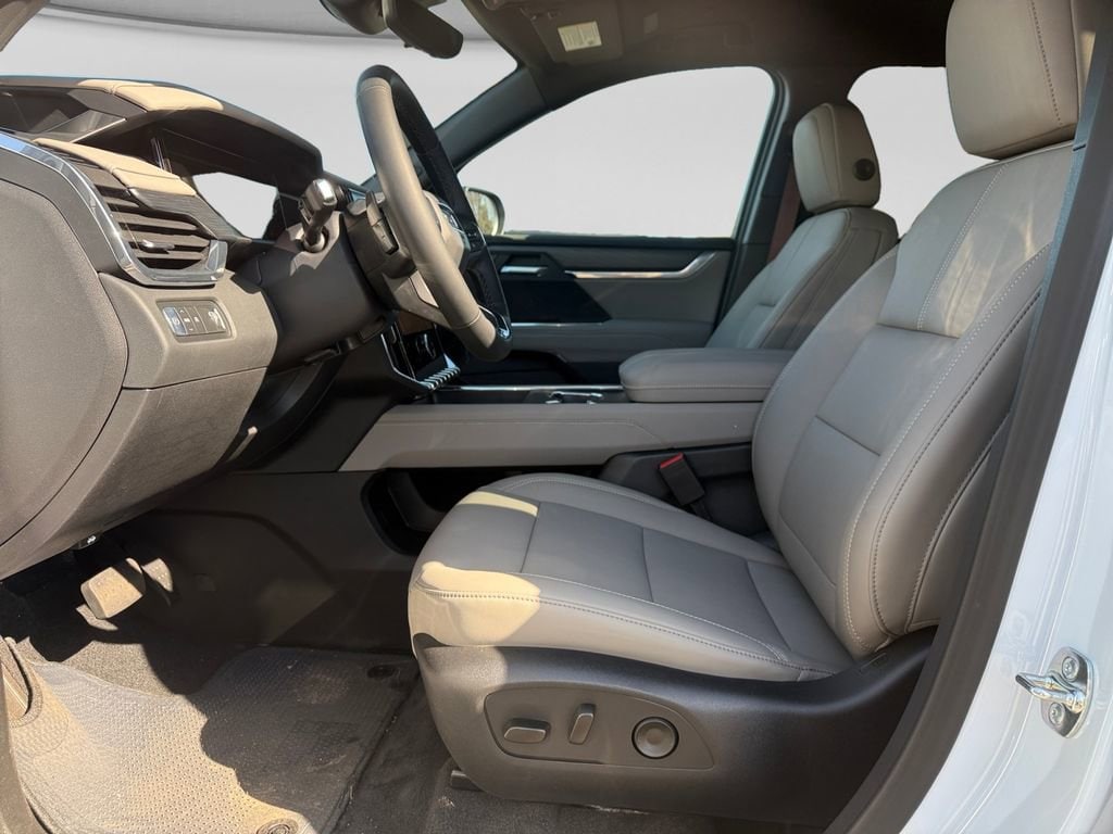 2026 GMC Acadia Elevation - Photo 9