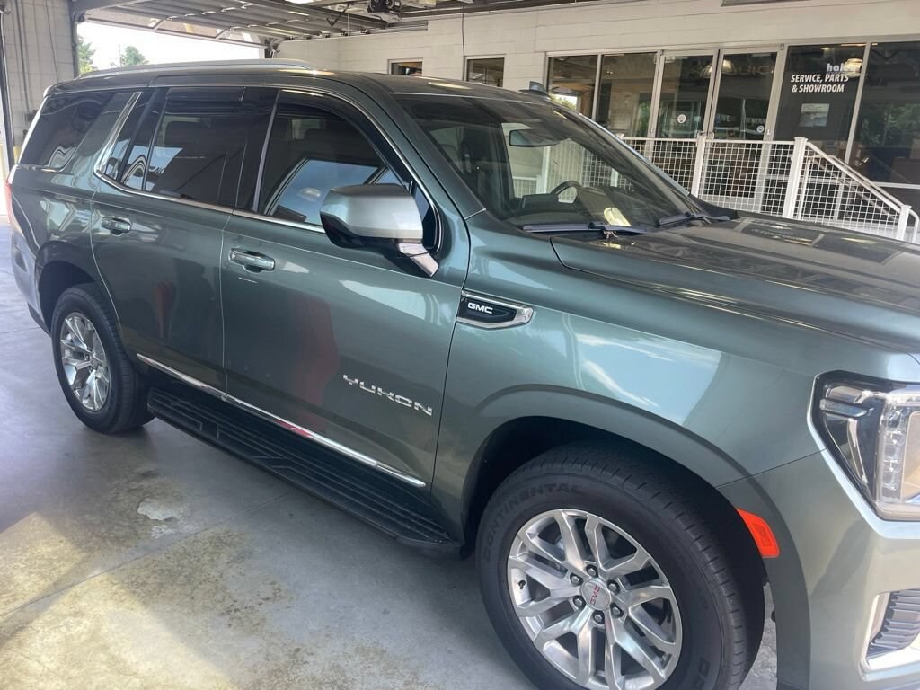 Used 2023 GMC Yukon SLT SUV