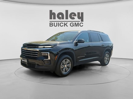 2025 Chevrolet Traverse LT SUV