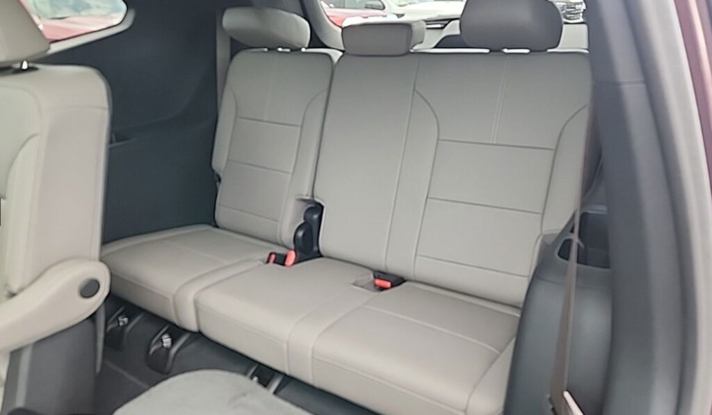 Used 2024 GMC Acadia Elevation SUV