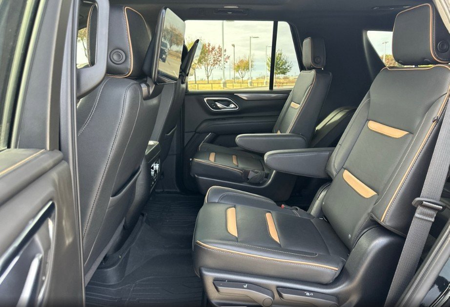 2023 Gmc Yukon AT4 photo 4
