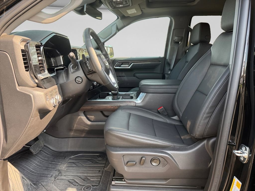 2026 GMC Sierra 1500 SLT - Photo 10