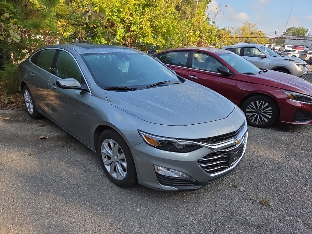 2024 Chevrolet Malibu 1LT photo 3