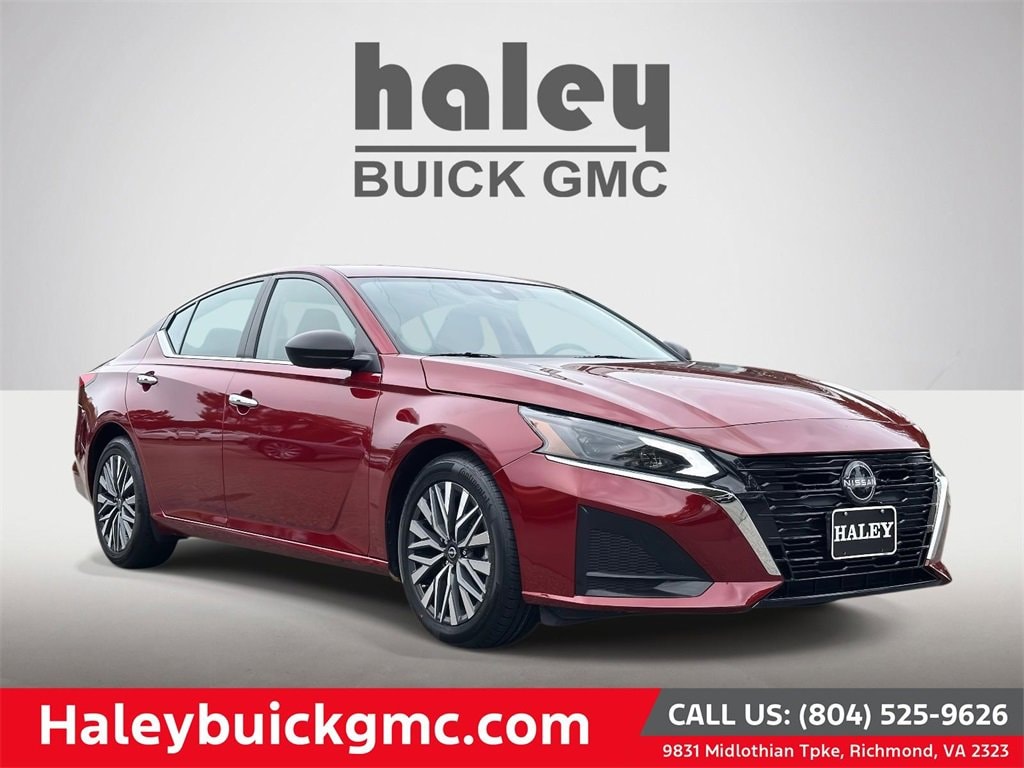 Used 2024 Nissan Altima 2.5 SV Sedan