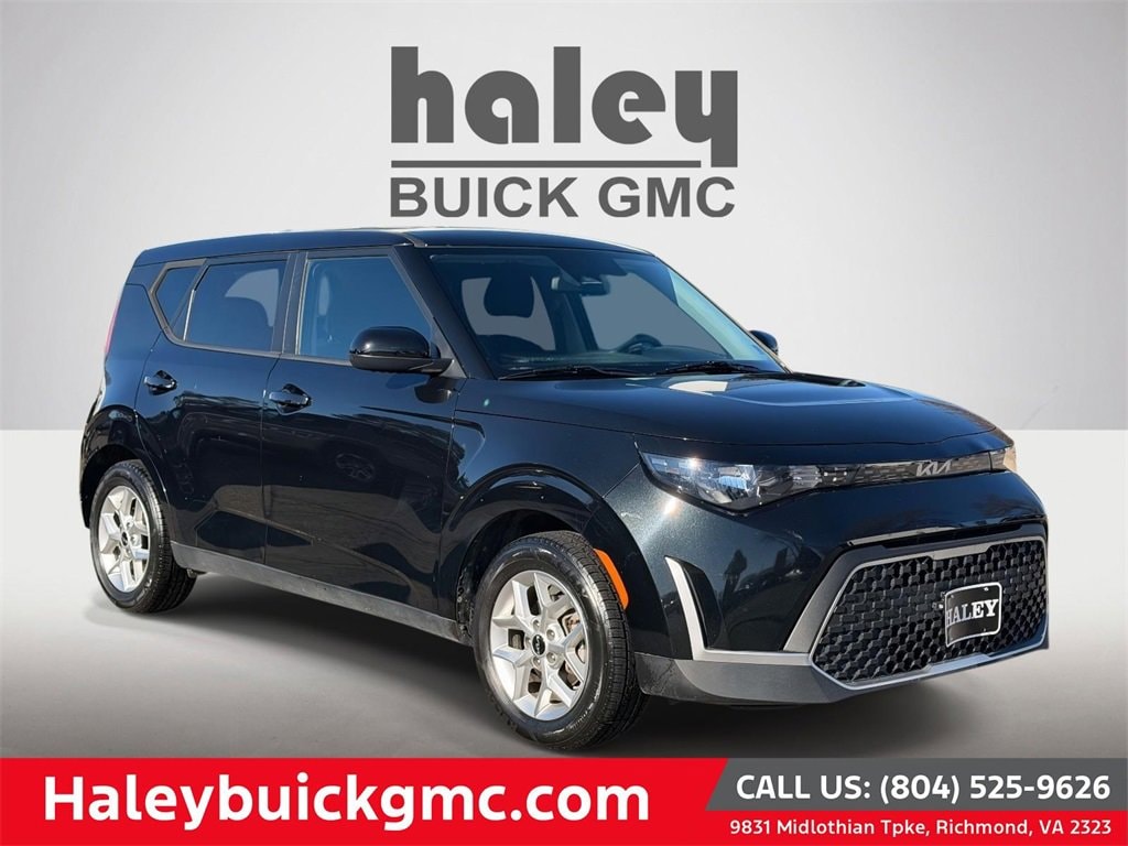 Used 2024 Kia Soul LX Hatchback