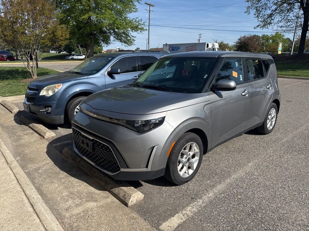 Used 2024 Kia Soul LX Hatchback