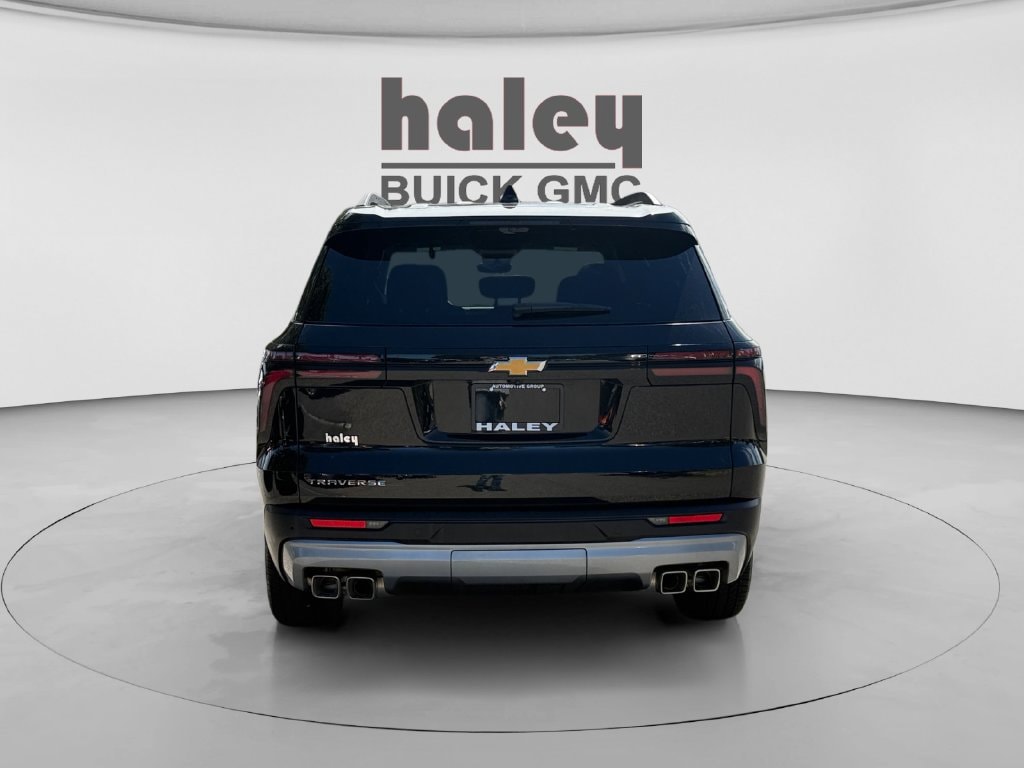 Used 2026 Chevrolet Traverse LT SUV
