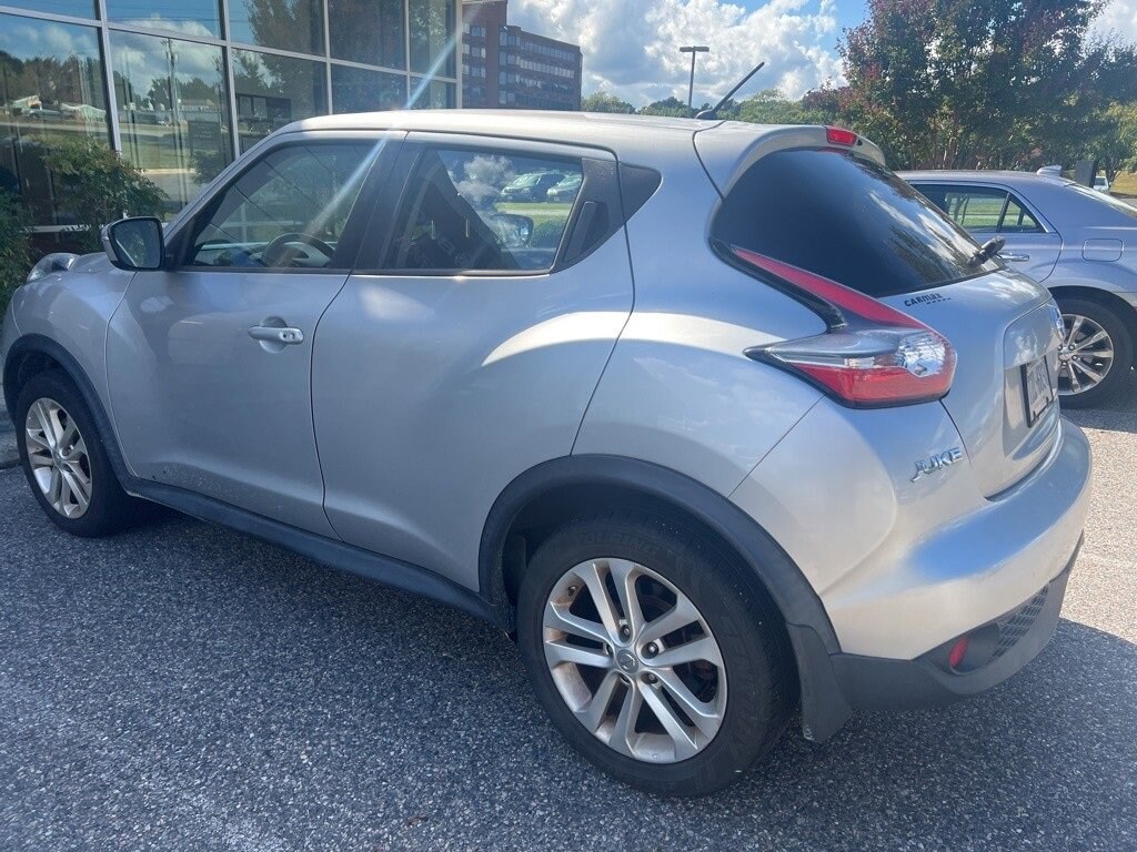 2015 Nissan Juke S photo 4