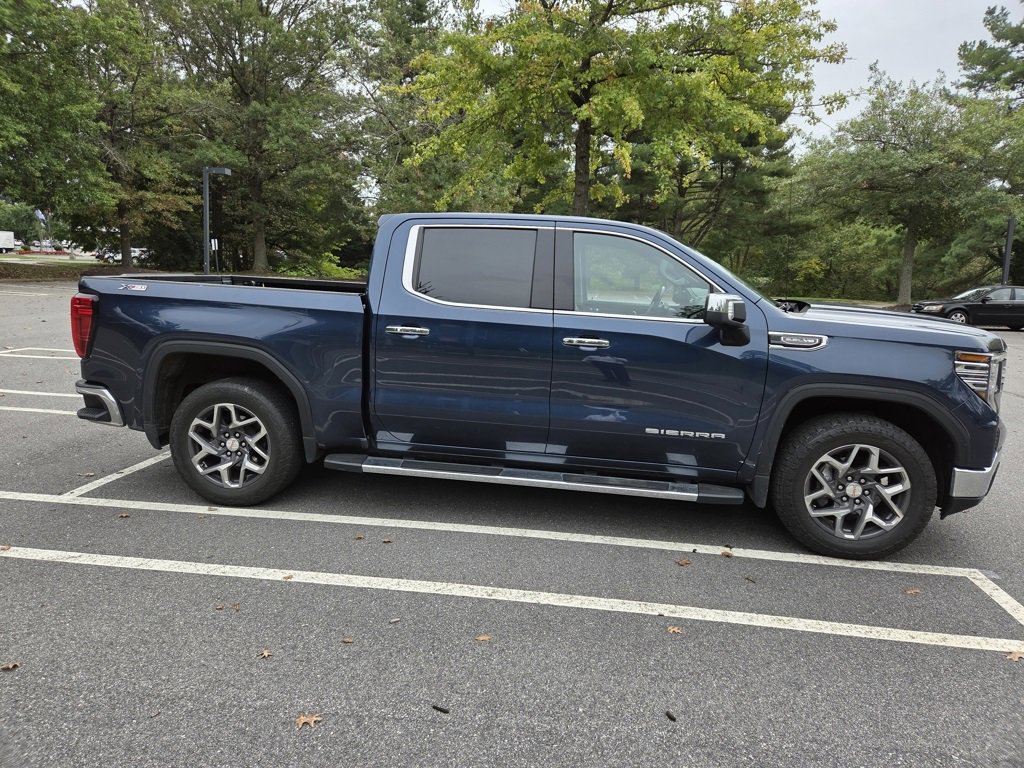 2022 Gmc Sierra 1500 SLT photo 4