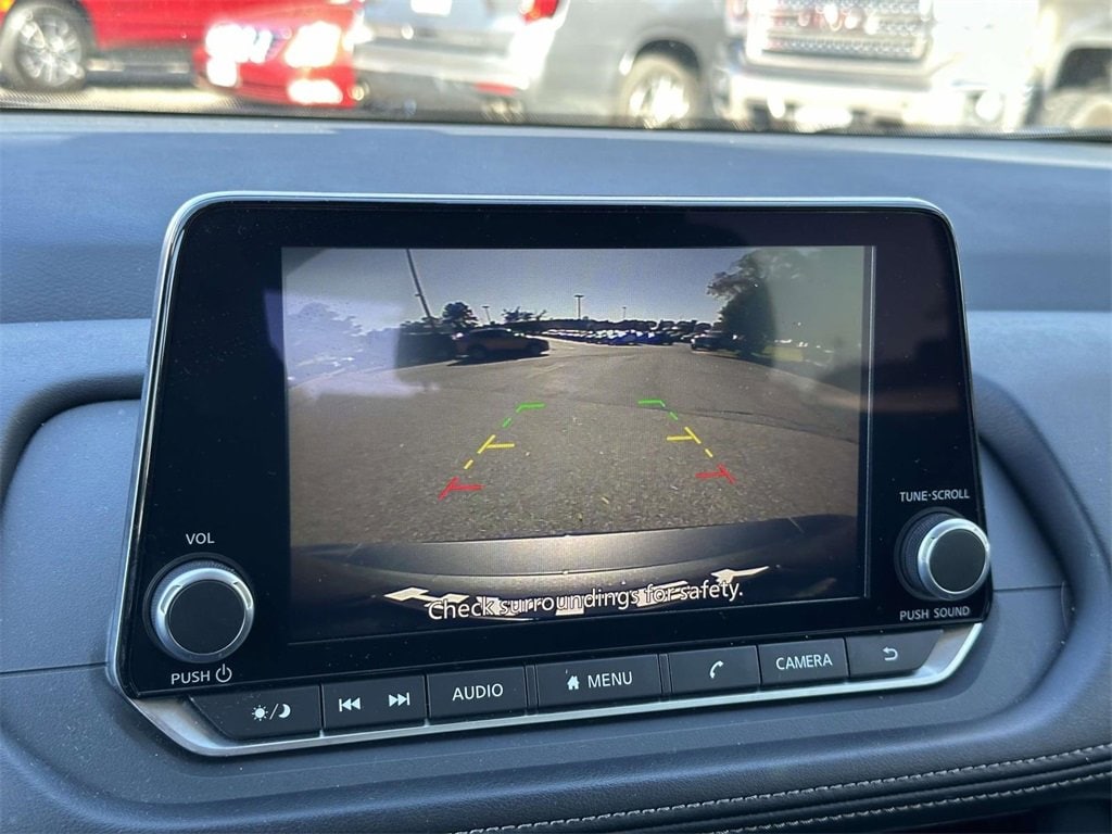 Used 2024 Nissan Rogue SV SUV