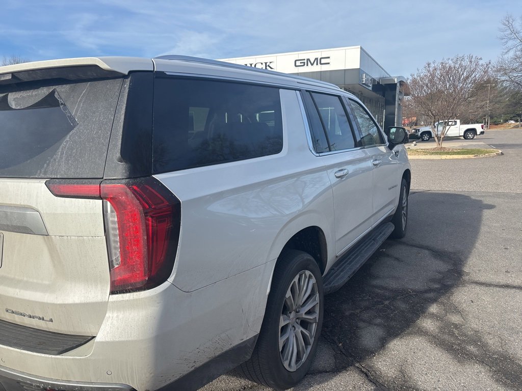 2021 GMC Yukon XL Denali's photo