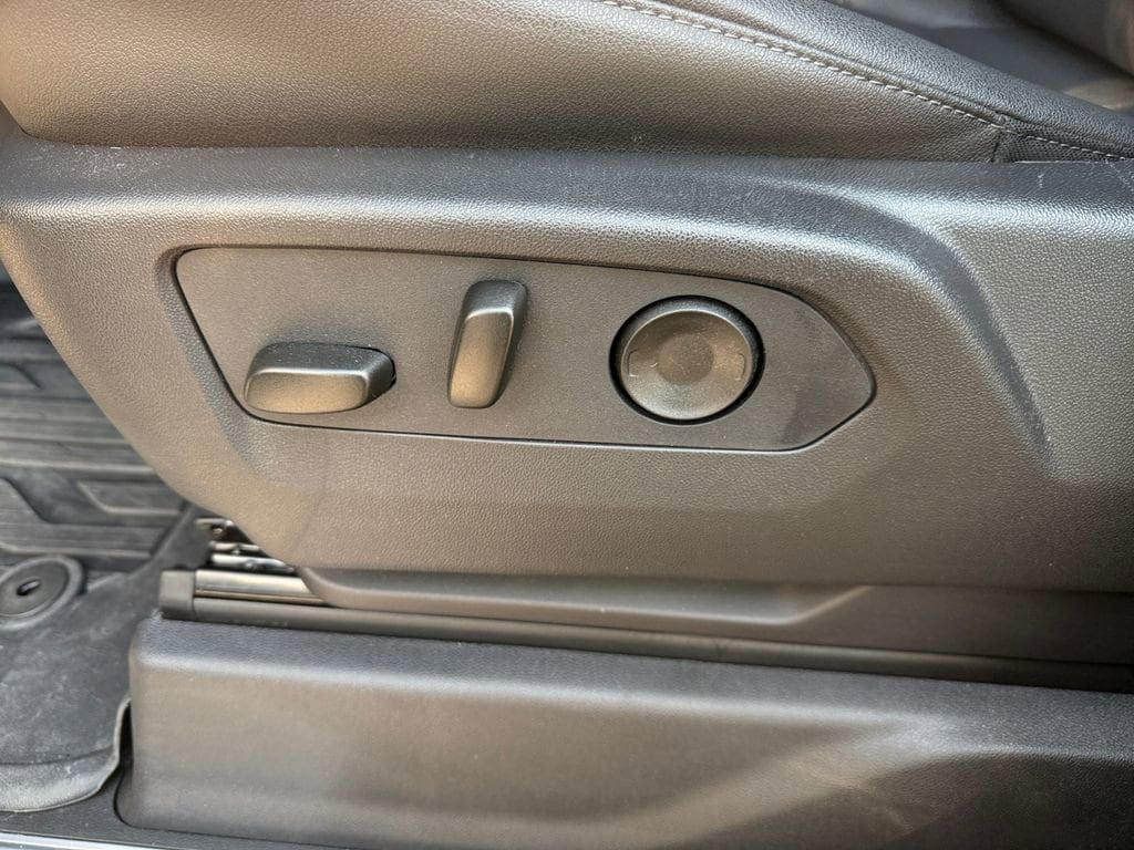 2026 GMC Sierra 1500 SLT - Photo 26