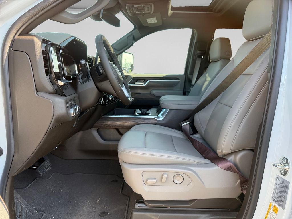 2026 GMC Sierra 2500HD SLT - Photo 10