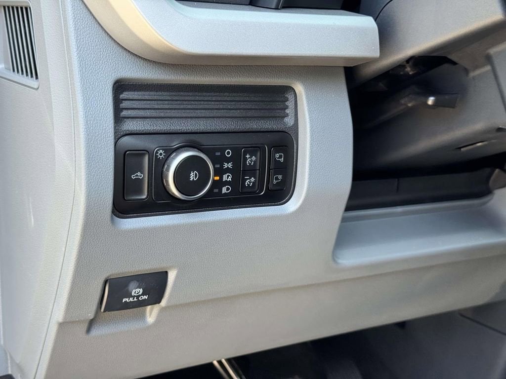 2026 Ford F-250 Super Duty XLT - Photo 9
