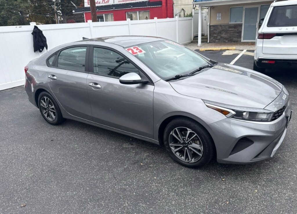 Used 2023 Kia Forte LXS Sedan
