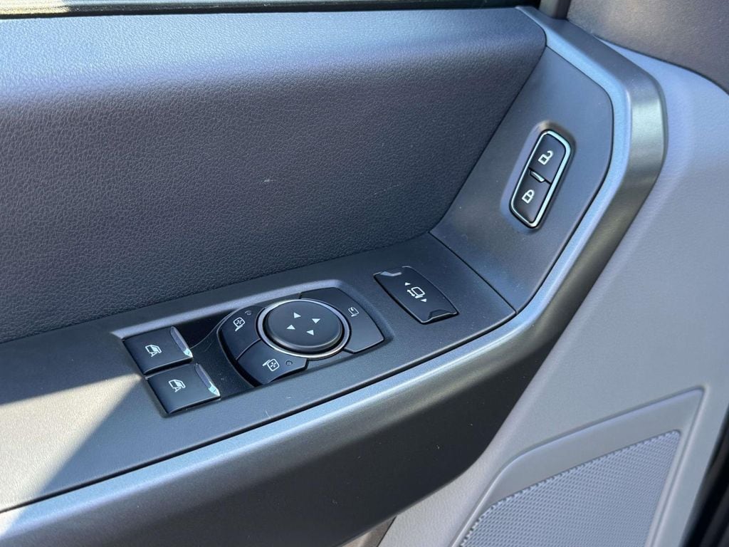 2026 Ford F-350 Super Duty XLT - Photo 18
