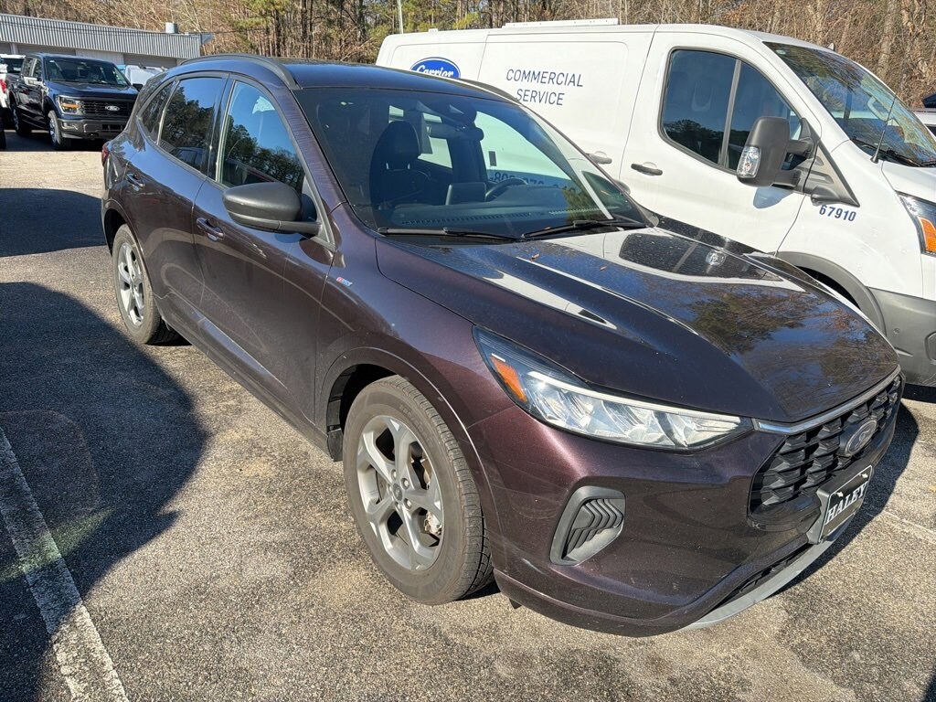 Used 2023 Ford Escape Hybrid ST-Line SUV