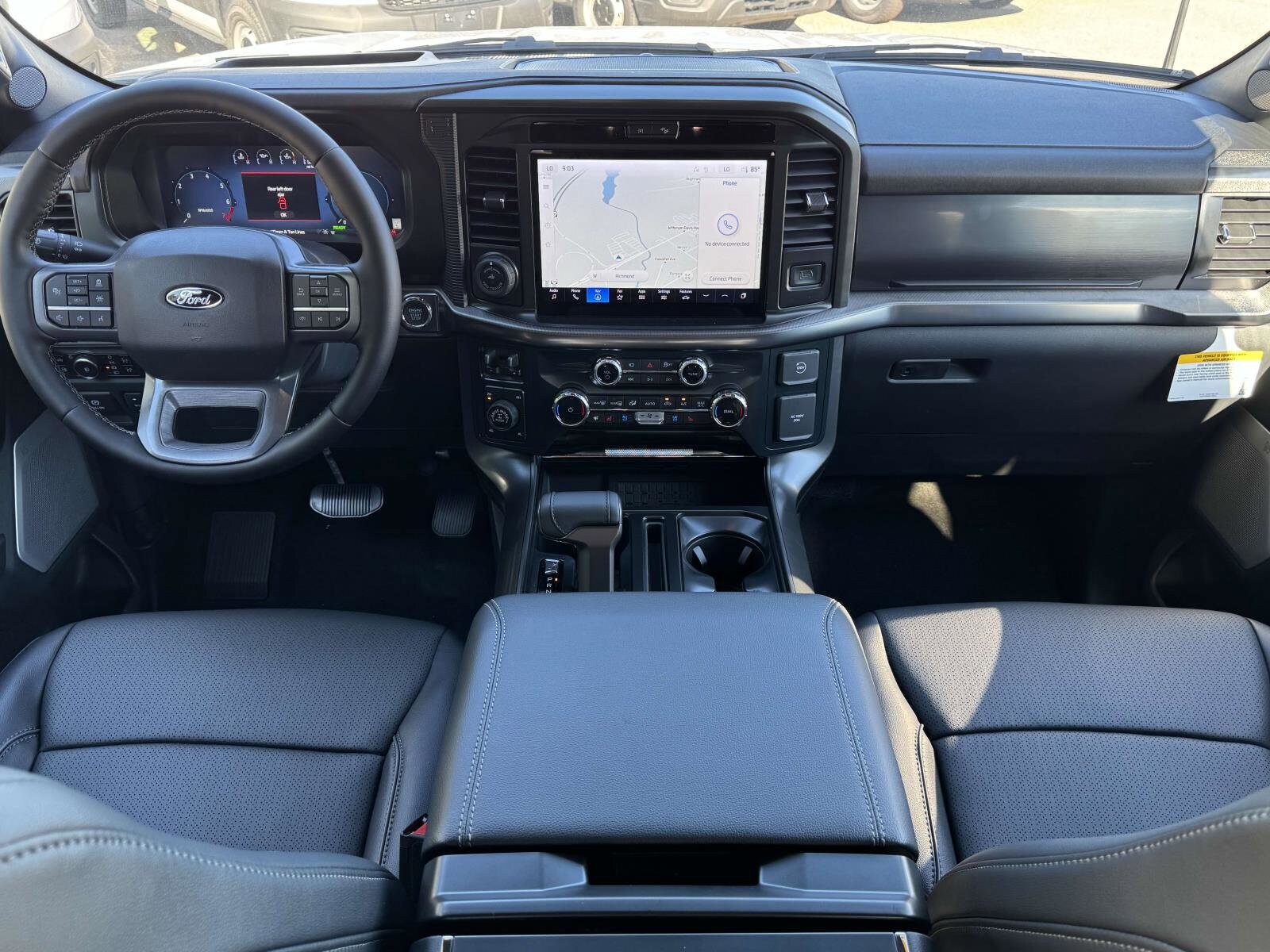 2025 Ford F-150 Lariat photo 2