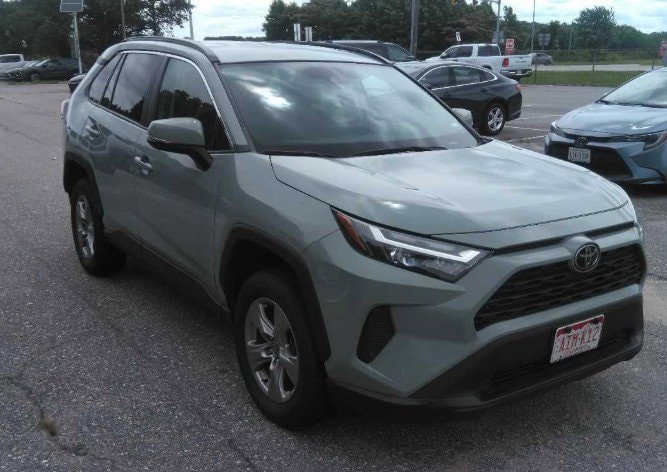 Used 2023 Toyota RAV4 XLE with VIN 2T3W1RFV1PW272884 for sale in Northfield, Minnesota