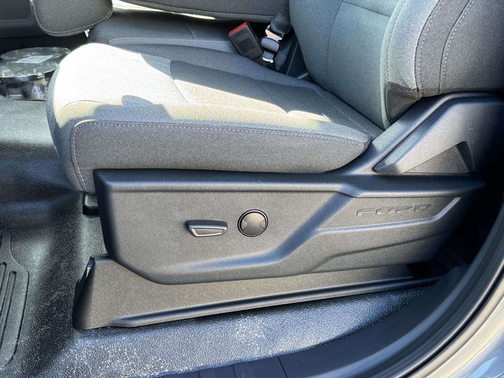 2026 Ford F-350 Super Duty XLT - Photo 19