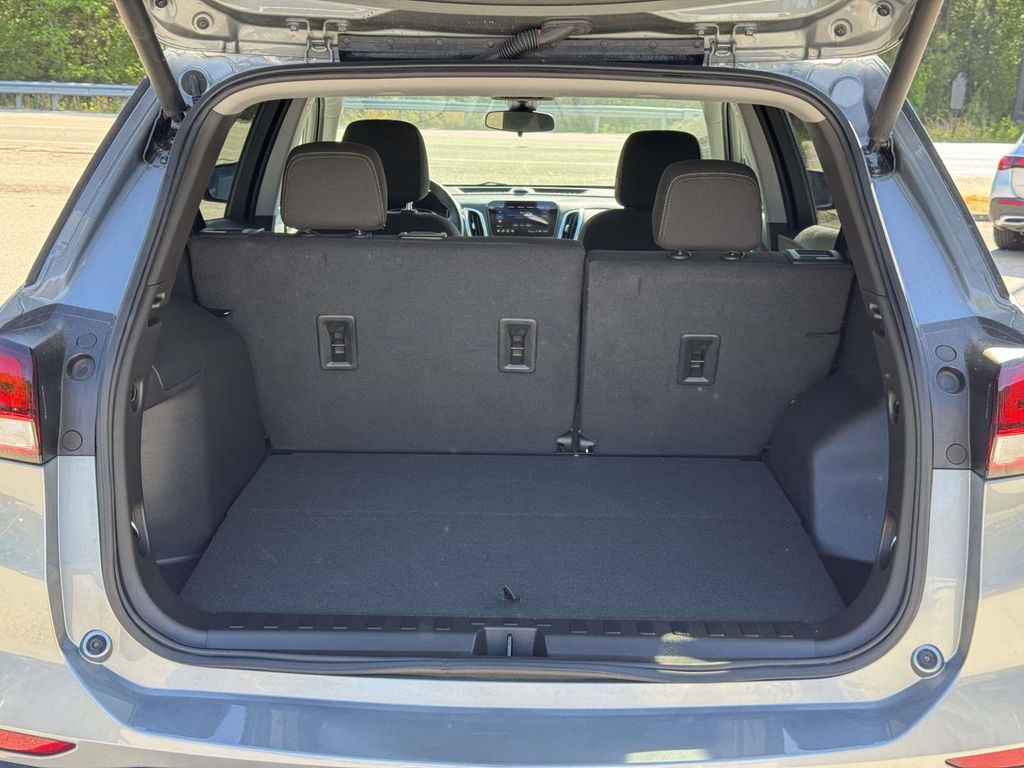 2024 Chevrolet Equinox LT - Photo 16