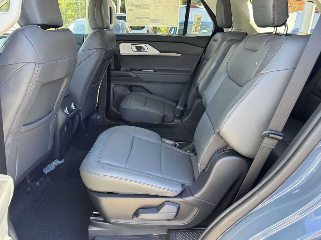 2026 Ford Explorer Active - Photo 16