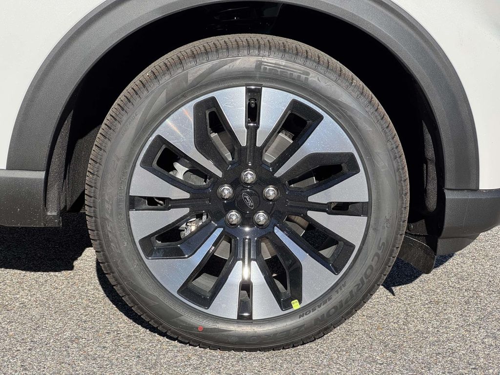 2026 Ford Explorer Platinum - Photo 25