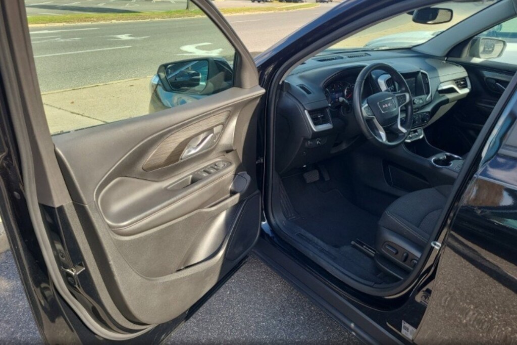 Used 2022 GMC Terrain SLE SUV