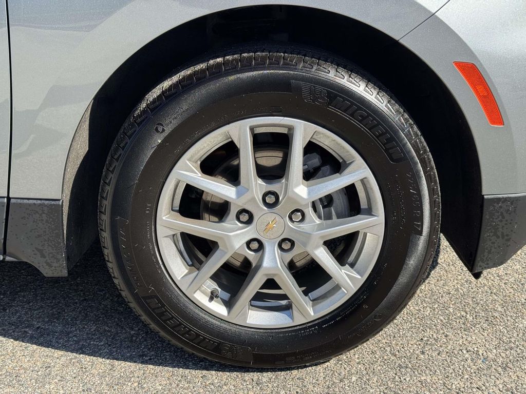 2024 Chevrolet Equinox LT - Photo 26