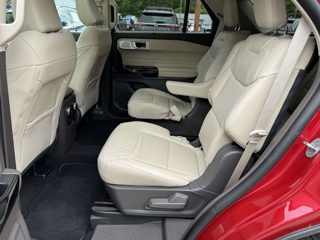 2023 Ford Explorer Platinum - Photo 17