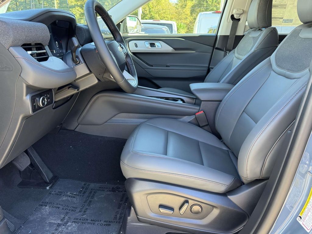 2026 Ford Explorer Active - Photo 19