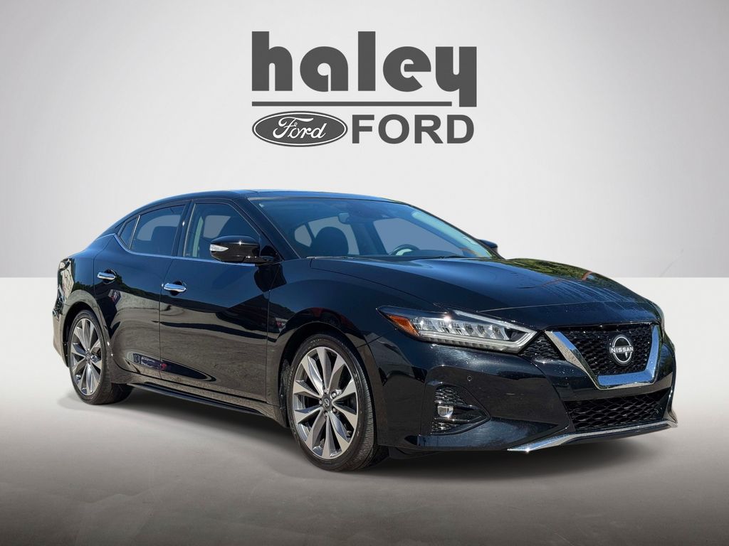 2023 Nissan Maxima Platinum's photo