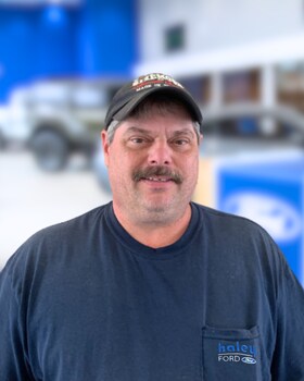 Staff member Robert Sizemore from f8cf508fd088