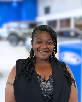 Staff member Toshi Days from 139077d80a9f